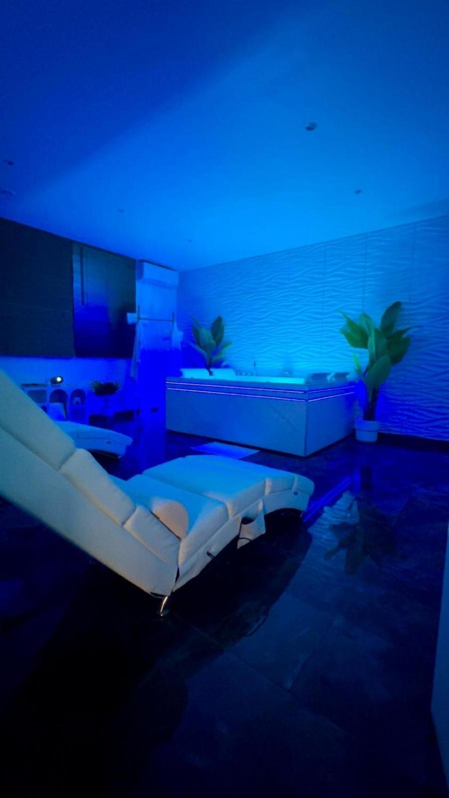 Dima Suite Jacuzzi Privatif Vedene Ngoại thất bức ảnh